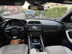 جاكوار إف-بيس